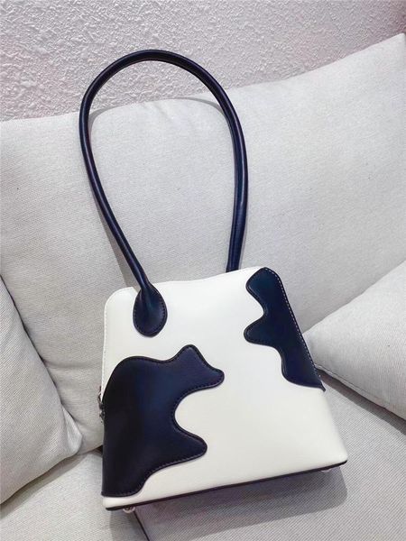new women bags cow pattern popular shoulder bag niche underarm bag luxury handbags designer baguette
new women bags cow pattern popular shoulder bag niche underarm bag luxury handbags designer baguette
