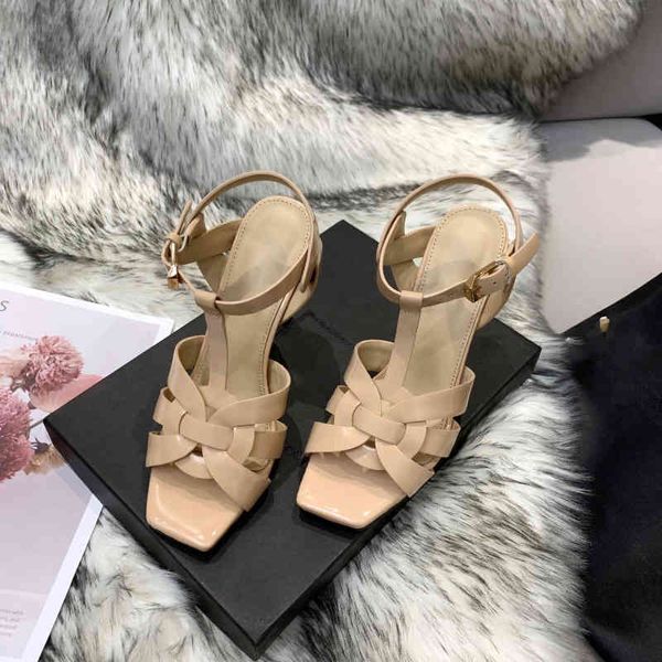 box with quality 10mm stiletto heels sandals apricot patent leather tribute super high heel for women luxury designers shoes evening, Black
box with quality 10mm stiletto heels sandals apricot patent leather tribute super high heel for women luxury designers shoes evening, Black