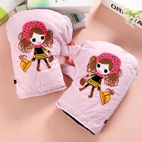 electric warm handlebar cover winter battery car plush cold proof windproof thickened protective gloves waterproof cycling
electric warm handlebar cover winter battery car plush cold proof windproof thickened protective gloves waterproof cycling