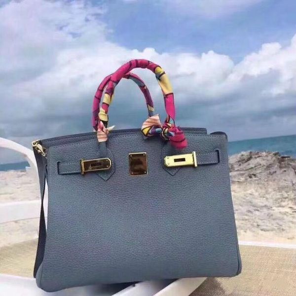 genuine leather designer bags platinum luxury 12classic shoulder clemence layer leather brand fashion luxury famous women handbags, Black;red
genuine leather designer bags platinum luxury 12classic shoulder clemence layer leather brand fashion luxury famous women handbags, Black;red