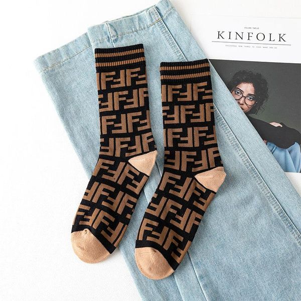 2021 new luxury letter brand socks autumn winter warm men and women socks thicke terry breathable casual, Black
2021 new luxury letter brand socks autumn winter warm men and women socks thicke terry breathable casual, Black