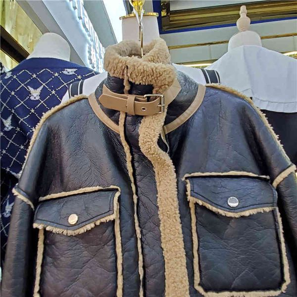 women's leather & faux lamb fur short pu coat for women winter sheepskin fashion zipped stand collar thicken motorcycle jacket parka 09, Black
women's leather & faux lamb fur short pu coat for women winter sheepskin fashion zipped stand collar thicken motorcycle jacket parka 09, Black