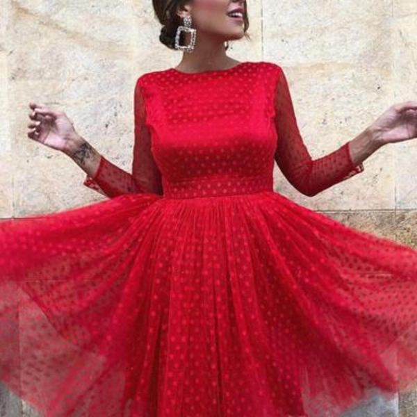 spring / summer 2020 long sleeve polka point lace open back short dress, Black;gray
spring / summer 2020 long sleeve polka point lace open back short dress, Black;gray