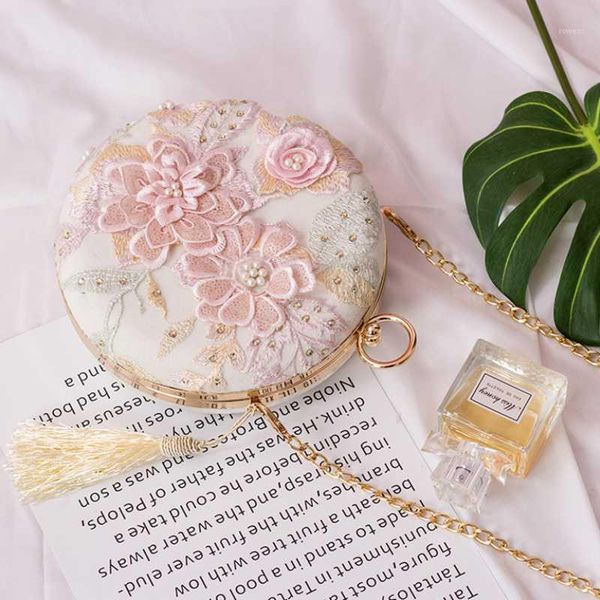 dress and embroidery evening bags ancient style crossbody bag for women round shaped shoulder bag female dinner clutch purse1
dress and embroidery evening bags ancient style crossbody bag for women round shaped shoulder bag female dinner clutch purse1