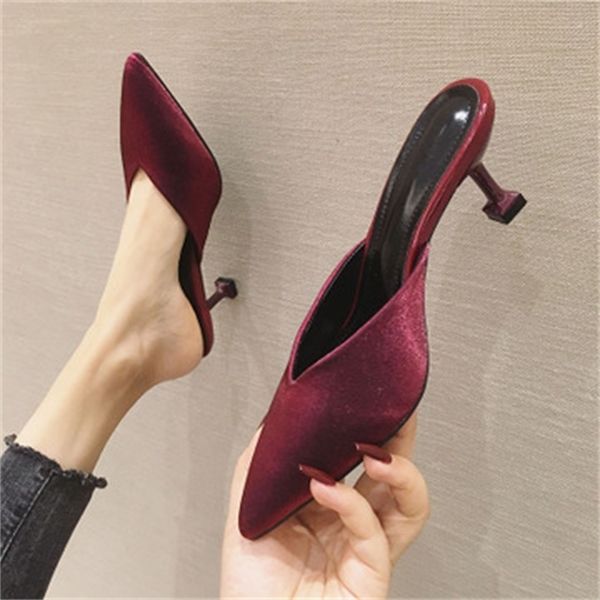 shoes woman 2020 slippers casual pointed toe thin heels slipers women heeled mules low luxury new soft high basic fashion pu y1202, Black
shoes woman 2020 slippers casual pointed toe thin heels slipers women heeled mules low luxury new soft high basic fashion pu y1202, Black