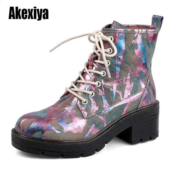 2020 ankle boots female fashion graffiti genuine leather shoes high-boots low-heeled comfortable single u9741, Black
2020 ankle boots female fashion graffiti genuine leather shoes high-boots low-heeled comfortable single u9741, Black