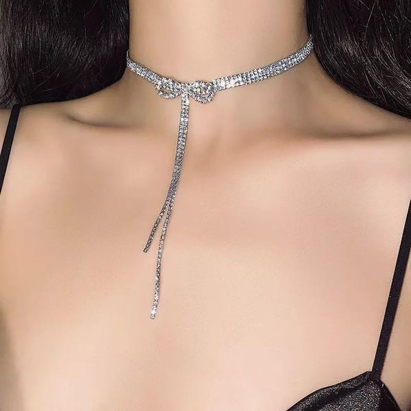 exquisite and lovely butterfly tassel necklace women's shiny crystal rhinestone clavicle necklace wedding party jewelry gift, Silver
exquisite and lovely butterfly tassel necklace women's shiny crystal rhinestone clavicle necklace wedding party jewelry gift, Silver