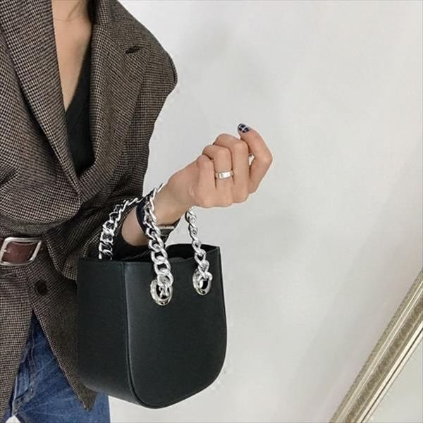 designer saddle handbags fashion ins show womens bag shoulder bag handbag crossbody for women pu leather messenger bags, Black;red
designer saddle handbags fashion ins show womens bag shoulder bag handbag crossbody for women pu leather messenger bags, Black;red