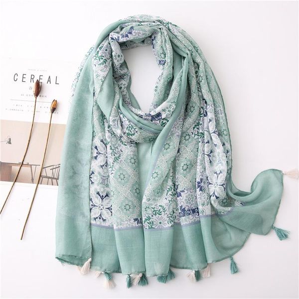 scarves 2021 spring vintage flower print tassel shawls beach soft viscose floral wrap scarf hijab, Blue;gray
scarves 2021 spring vintage flower print tassel shawls beach soft viscose floral wrap scarf hijab, Blue;gray