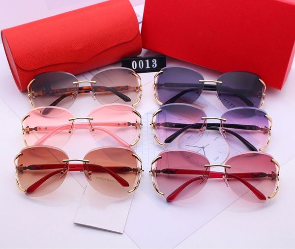 2021 designer sunglasses men's and women's fashion glasses outdoor shade pc frame fashion classic ladies sunglasses ladies mirror, White;black 
2021 designer sunglasses men's and women's fashion glasses outdoor shade pc frame fashion classic ladies sunglasses ladies mirror, White;black