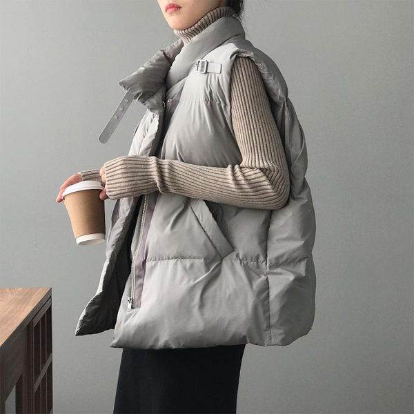 johnature 2020 winter new cotton women sleeveless all match vests korean big turn-down collar loose 4 colors female vests, Black;white
johnature 2020 winter new cotton women sleeveless all match vests korean big turn-down collar loose 4 colors female vests, Black;white