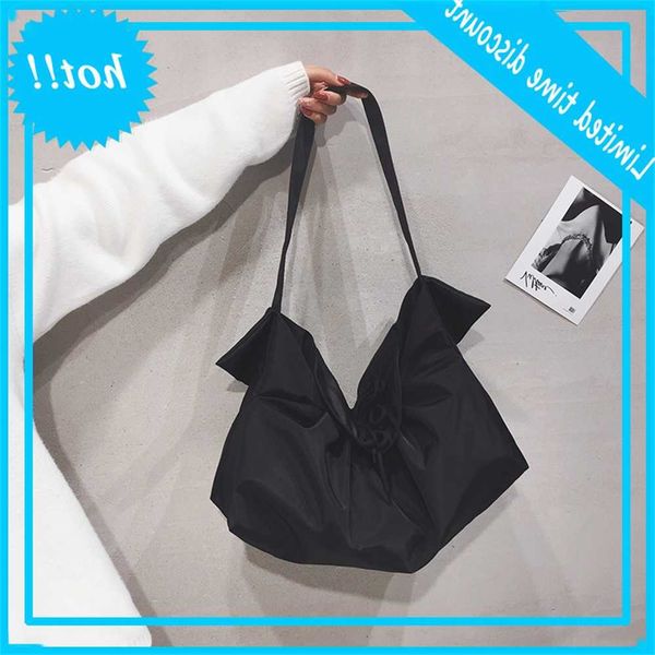 large capacity shoulder in loose nylon recreation bags for women 2021 fashion new ladies handbag simple design travel bag
large capacity shoulder in loose nylon recreation bags for women 2021 fashion new ladies handbag simple design travel bag