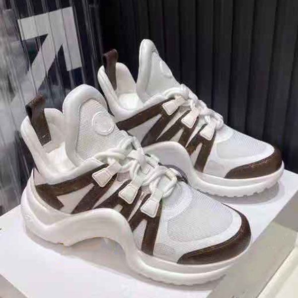 new-men's and women's casual shoes fashion wild comfortable sports shoes high-multicolor travel shoes 35-44 with box, Black
new-men's and women's casual shoes fashion wild comfortable sports shoes high-multicolor travel shoes 35-44 with box, Black