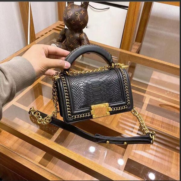 luxury designer lady fashion classic cross body letter tote handbags flap channel crocodile patternwomen shoulder 01
luxury designer lady fashion classic cross body letter tote handbags flap channel crocodile patternwomen shoulder 01
