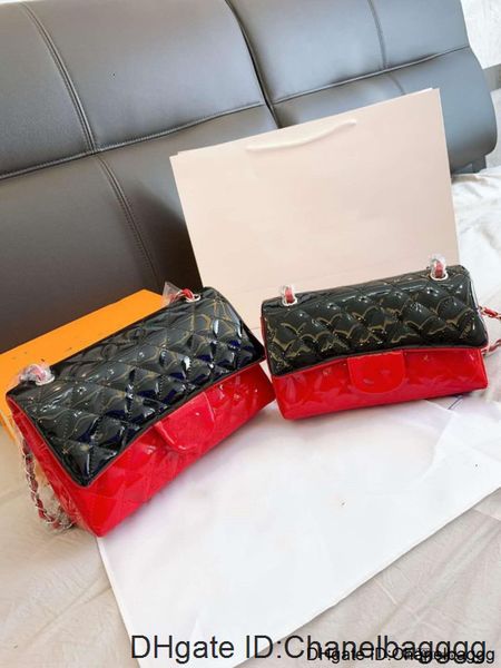 designer design contrast classic patent leather shoulder women's bag large 28cm, small size 25cm
designer design contrast classic patent leather shoulder women's bag large 28cm, small size 25cm