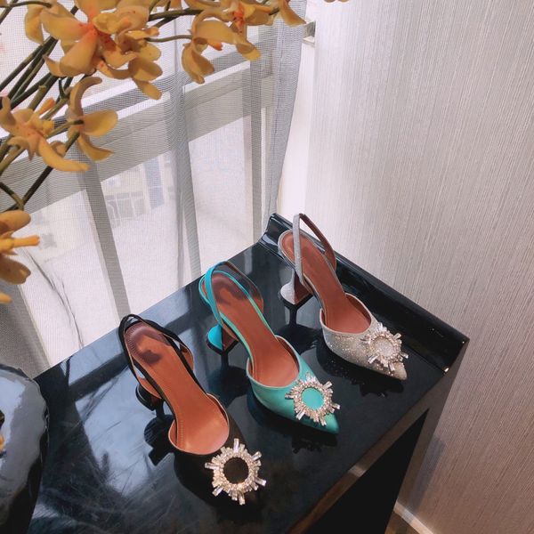 brand famous womens diamond thin high-heeled sandals slippers summer new high-quality pointed open toe crystal cup luxury designer original, Black
brand famous womens diamond thin high-heeled sandals slippers summer new high-quality pointed open toe crystal cup luxury designer original, Black