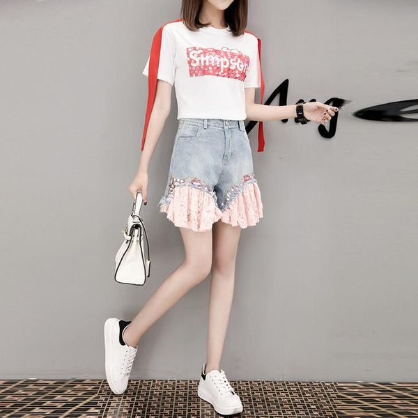 women's jeans european station 2021 summer heavy work denim stitching lace hem beaded sequins shorts female, Blue
women's jeans european station 2021 summer heavy work denim stitching lace hem beaded sequins shorts female, Blue