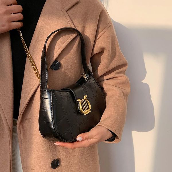 shoulder bags winter chain messenger bag for women design 2021 fashion leather solid color versatile handbag sac
shoulder bags winter chain messenger bag for women design 2021 fashion leather solid color versatile handbag sac