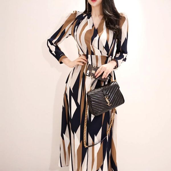 2020 summer new arrival style korean v collar color block long sleeve woman chiffon long dress1, Black;gray
2020 summer new arrival style korean v collar color block long sleeve woman chiffon long dress1, Black;gray