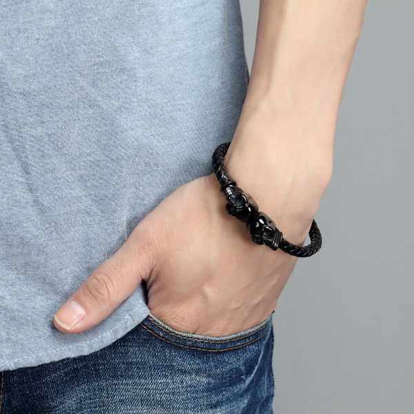 livvy fashion ювелирные изделия 2017 панк подлинной из нержавеющей стали кожаный браслет для человека двойной череп браслет с магнитными хло
livvy fashion ювелирные изделия 2017 панк подлинной из нержавеющей стали кожаный браслет для человека двойной череп браслет с магнитными хло