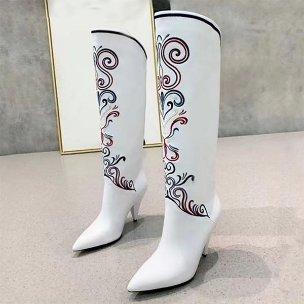 long boots pointed toe real leather knee high boots women spike high heels shoes 2020 winter retro embroidery flowers booties lj201130, Black
long boots pointed toe real leather knee high boots women spike high heels shoes 2020 winter retro embroidery flowers booties lj201130, Black