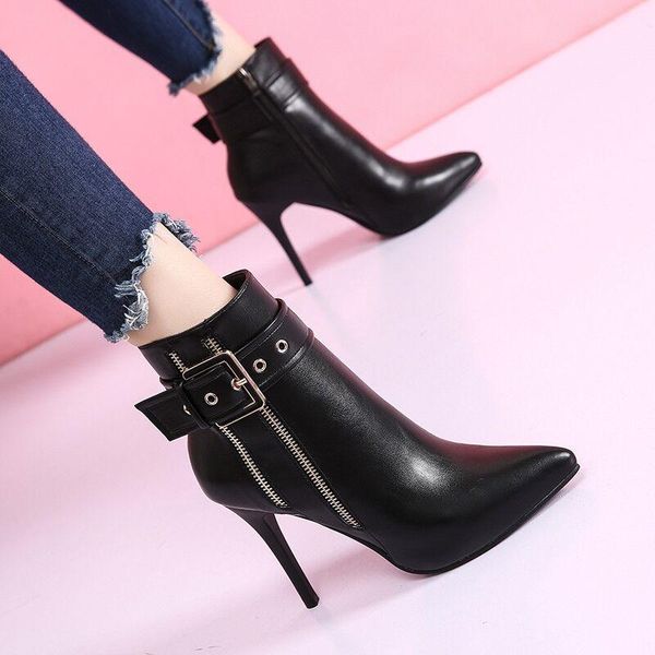 women short boots,high heeled winter shoes, 2020,pointed toe,strap buckle,zippers,thin heel,fashion female footware,black,white
women short boots,high heeled winter shoes, 2020,pointed toe,strap buckle,zippers,thin heel,fashion female footware,black,white