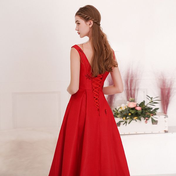robe de soiree 2021 red v-neck lace embroidery luxury satin long evening dress vestido de festa elegant banquet prom dress, Black;red
robe de soiree 2021 red v-neck lace embroidery luxury satin long evening dress vestido de festa elegant banquet prom dress, Black;red