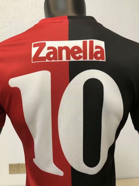player version 93-94 retro maradona soccer jersey newell's old boys home messi memorable soccer shirt in stock, Black;yellow
player version 93-94 retro maradona soccer jersey newell's old boys home messi memorable soccer shirt in stock, Black;yellow