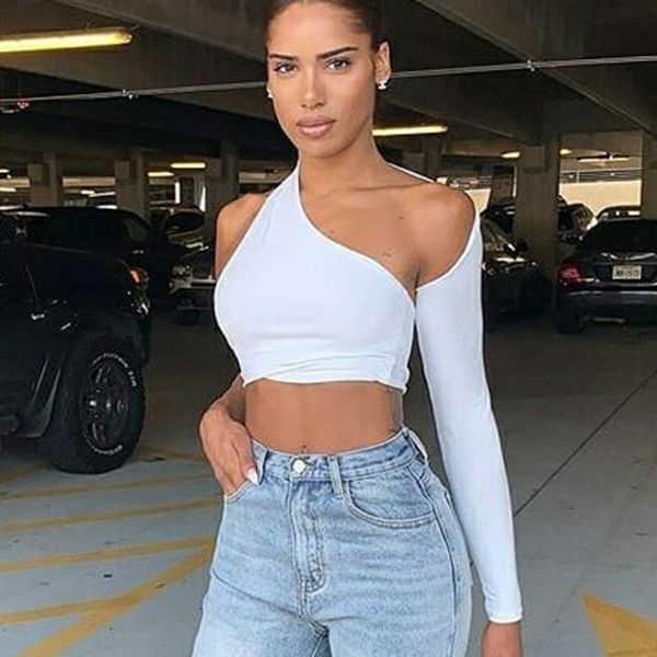 autumn winter 2021 new solid mini vest with slant open back and off shoulder long sleeve top
autumn winter 2021 new solid mini vest with slant open back and off shoulder long sleeve top