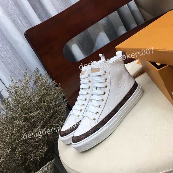 2021Woman suede fashion Oversize sneakers leather shoes leather shoes increase Men And Women size dc190921, 01
2021Woman suede fashion Oversize sneakers leather shoes leather shoes increase Men And Women size dc190921, 01