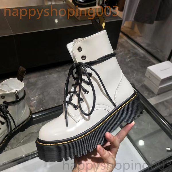 new classic women's zipper lace-up boots, leather boots black and white color matching size35-40
new classic women's zipper lace-up boots, leather boots black and white color matching size35-40