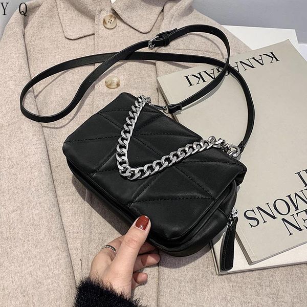 shoulder bags oxford cloth chain designer fashion crossbody handbags fall and winter female luxury trend small beautiful
shoulder bags oxford cloth chain designer fashion crossbody handbags fall and winter female luxury trend small beautiful
