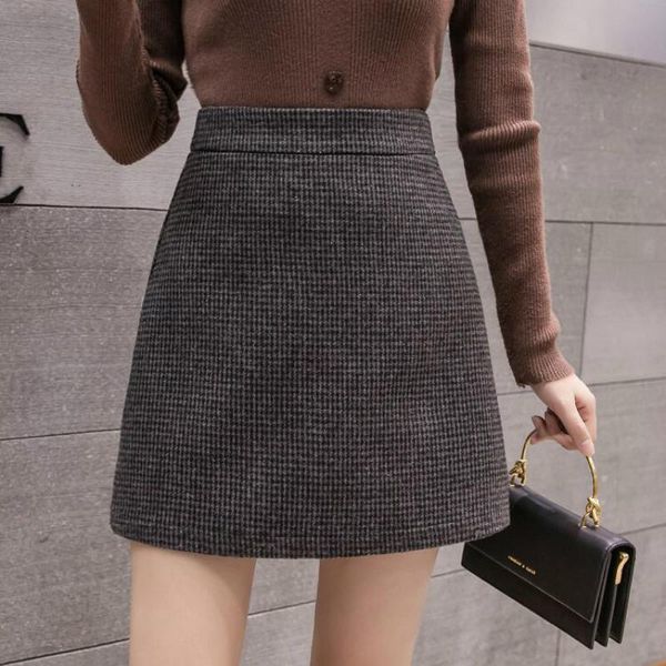 new fashion plaid a-line mini skirt women autumn winter high waist woolen skirt female casual all-match basic short skirt, Black
new fashion plaid a-line mini skirt women autumn winter high waist woolen skirt female casual all-match basic short skirt, Black