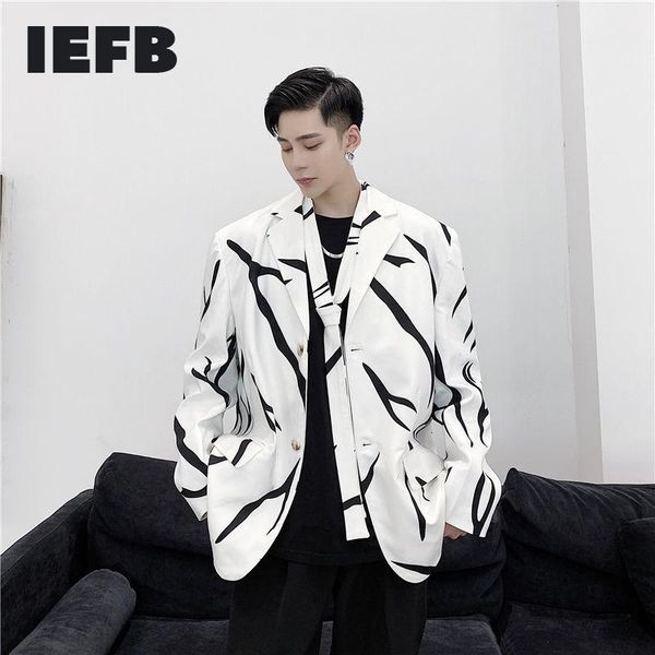 iefb men's clothing 2020 autumn new trend white blazers tie design digital printing flame pattern loose casual suit coat 9y4705, White;black
iefb men's clothing 2020 autumn new trend white blazers tie design digital printing flame pattern loose casual suit coat 9y4705, White;black