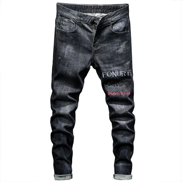 2021 embroidered men's jeans fashion designer hip hop motorcycle rider jeans casual street style dark blue jeans cool bullet high quali
2021 embroidered men's jeans fashion designer hip hop motorcycle rider jeans casual street style dark blue jeans cool bullet high quali