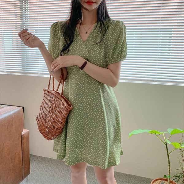 2020 floral chic new short puff sleeves elegant chic v neck sweet waist controlled women mini dresses, Black;gray
2020 floral chic new short puff sleeves elegant chic v neck sweet waist controlled women mini dresses, Black;gray