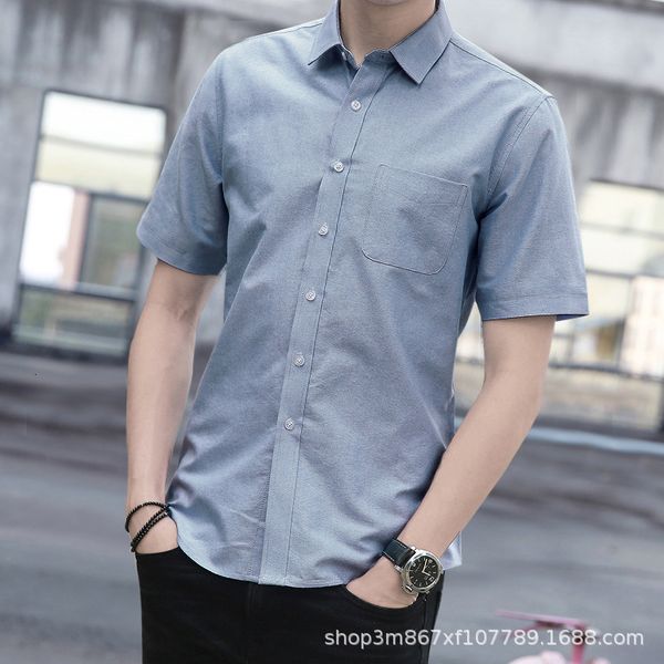 2020 oxford spinning short sleeve men's summer new korean slim young handsome shirt, White;black
2020 oxford spinning short sleeve men's summer new korean slim young handsome shirt, White;black