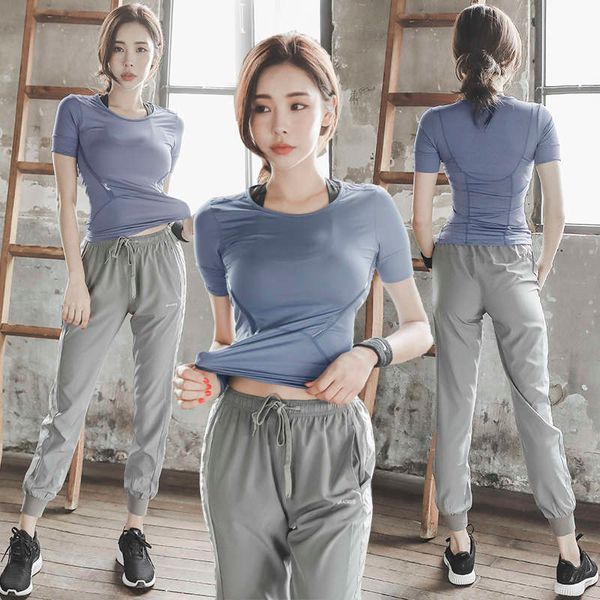 autumn / winter 2020 new yoga dress women's net red gym quick dry clothes morning running professional large size sports suit, Gray
autumn / winter 2020 new yoga dress women's net red gym quick dry clothes morning running professional large size sports suit, Gray