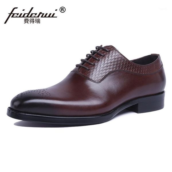 dress shoes carved breathable man formal brogue genuine leather round toe men's handmade wedding oxfords js1081, Black 
dress shoes carved breathable man formal brogue genuine leather round toe men's handmade wedding oxfords js1081, Black