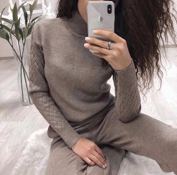 2020 women knitted tracksuit turtleneck sweater casual suit autumn winter 2 piece set knit pants sporting suit femme clothing, Gray
2020 women knitted tracksuit turtleneck sweater casual suit autumn winter 2 piece set knit pants sporting suit femme clothing, Gray