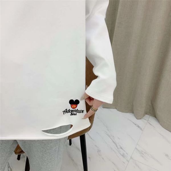 spring new plus large size loose and thickened base shirt ground wool cotton embroidery cartoon hole long sleeve t-shirt female, Black;brown
spring new plus large size loose and thickened base shirt ground wool cotton embroidery cartoon hole long sleeve t-shirt female, Black;brown