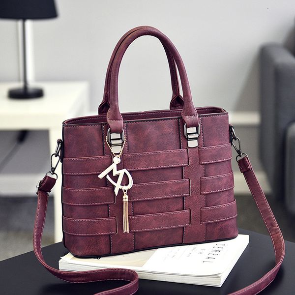 hbp non-brand handbag new women's trend one shoulder style messenger bag wear resistant temperament women's bag sport.0018 4p58
hbp non-brand handbag new women's trend one shoulder style messenger bag wear resistant temperament women's bag sport.0018 4p58