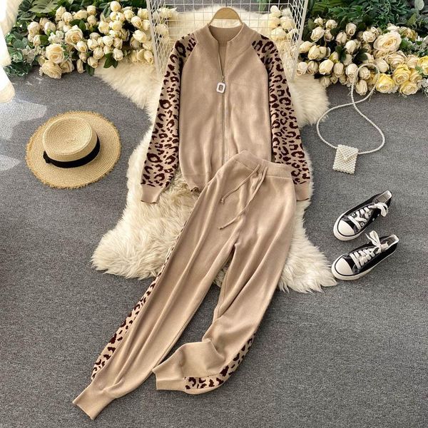 new 2020 autumn winter fashion women knitted tracksuit long sleeve coat and radish trousers ladies leopard vintage two piece set, Gray
new 2020 autumn winter fashion women knitted tracksuit long sleeve coat and radish trousers ladies leopard vintage two piece set, Gray