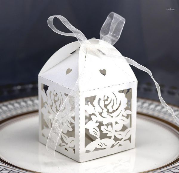 50pcs laser cutting hollow flowers candy box wedding engaggement gifts carrige box for party decoration supplies favor bags1
50pcs laser cutting hollow flowers candy box wedding engaggement gifts carrige box for party decoration supplies favor bags1
