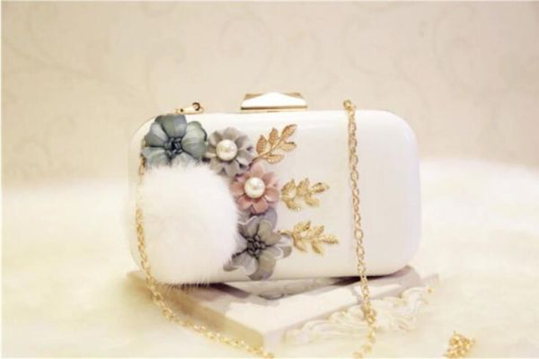 women evening clutch bag diamond clutch female silver clutch wedding purse party banquet white 2019
women evening clutch bag diamond clutch female silver clutch wedding purse party banquet white 2019