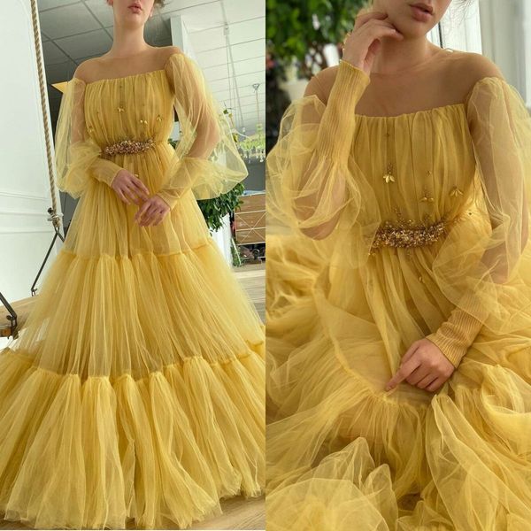 yellow evening gowns long sleeves pearls sweep train a line prom dresses ruffles vestidos formal robe de soirée, Black;red
yellow evening gowns long sleeves pearls sweep train a line prom dresses ruffles vestidos formal robe de soirée, Black;red