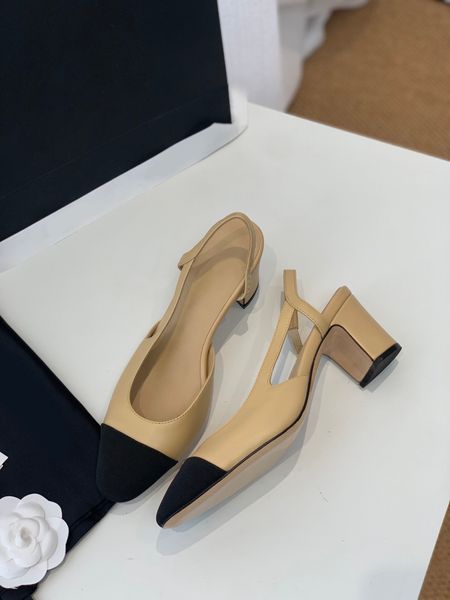 luxury designer shoes woman sandals 2022 spring new high-heel chunky-heel shoes office workers temperament leather shoe size 35-39 with box, Black
luxury designer shoes woman sandals 2022 spring new high-heel chunky-heel shoes office workers temperament leather shoe size 35-39 with box, Black