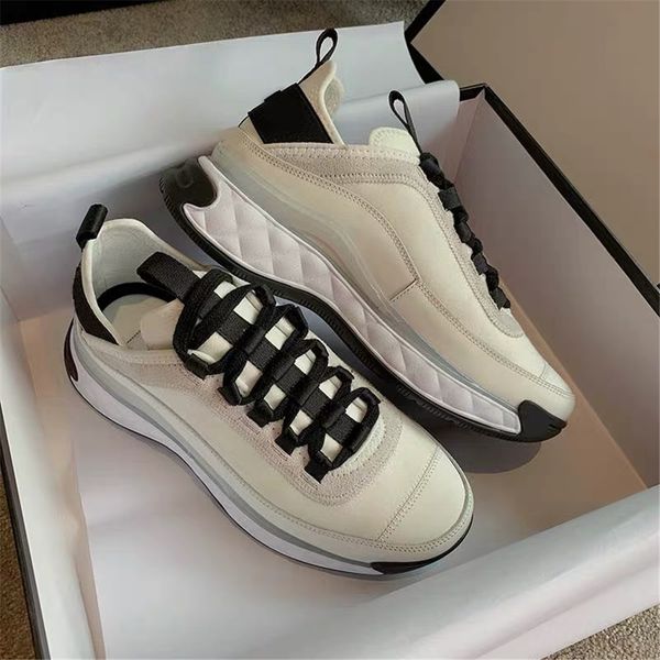2021 the new high-quality women's lace-up rubber soles new spring/autumn shoes for anti-slip shoe wearable 74l8, Black
2021 the new high-quality women's lace-up rubber soles new spring/autumn shoes for anti-slip shoe wearable 74l8, Black