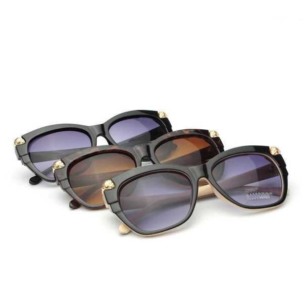 new classic womans sunglasses fashion brand glasses uv400 mens sun glasses brand designer sunglasses luxury glasses with box glitter2009 126, White;black
new classic womans sunglasses fashion brand glasses uv400 mens sun glasses brand designer sunglasses luxury glasses with box glitter2009 126, White;black