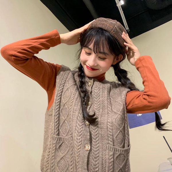 women's sweaters women 2021 autumn winter arrival korean style casual vintage chic twist vest soft worm jacket for female, White;black
women's sweaters women 2021 autumn winter arrival korean style casual vintage chic twist vest soft worm jacket for female, White;black